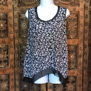 Simply Vera Vera Wang Top Size XL SOLD